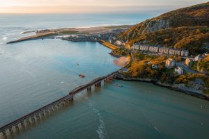 barmouth-viaduct-reopens-cropped-300x200.jpg