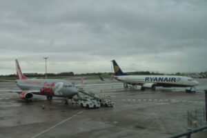 east midlands airport